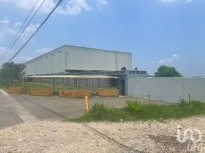 NEX-253513 - Bodega en Venta, con 10 baños, con 2424 m2 de construcción.