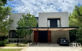 NEX-241069 - Casa en Venta, con 3 recamaras, con 3 baños, con 335 m2 de construcción en Cabo Norte, CP 97305, Yucatán.