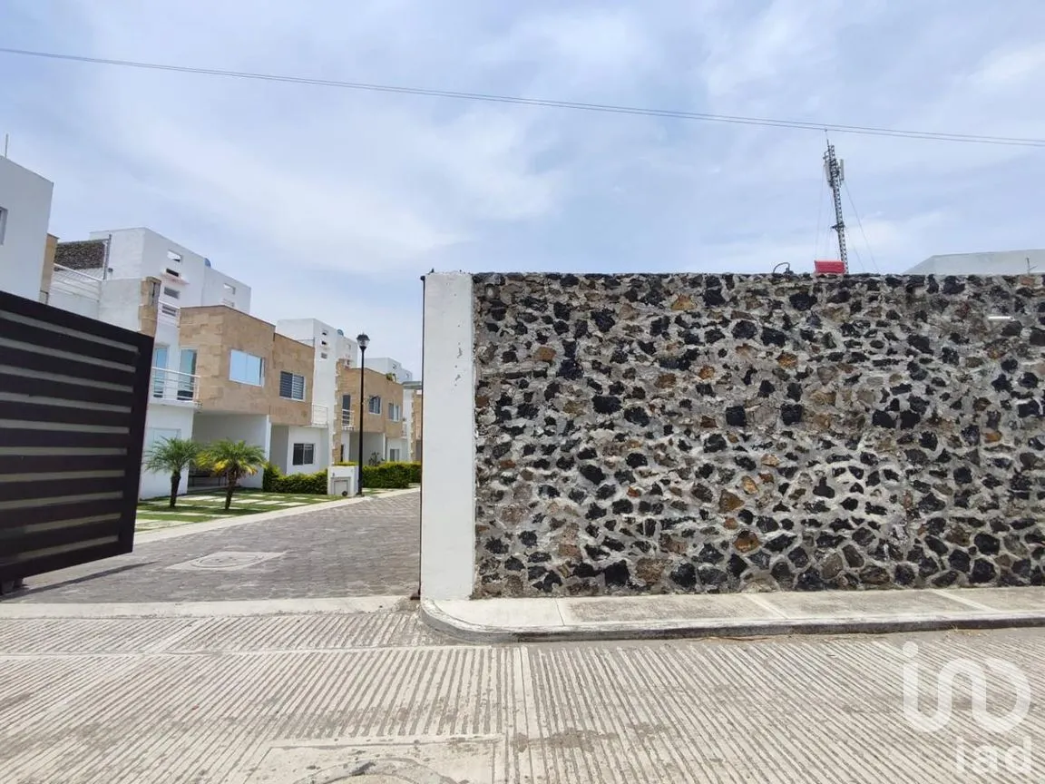 Casa en Venta en Oaxtepec Centro, Yautepec, Morelos | NEX-241131 | iad México | Foto 1 de 17