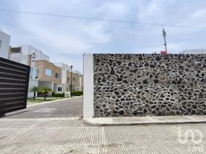 NEX-241131 - Casa en Venta, con 3 recamaras, con 2 baños, con 279 m2 de construcción en Oaxtepec Centro, CP 62738, Morelos.