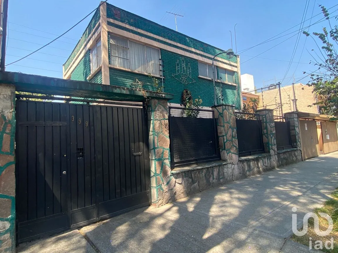 Casa en Venta en Vértiz Narvarte, Benito Juárez, Ciudad de México | NEX-256401 | iad México | Foto 2 de 16