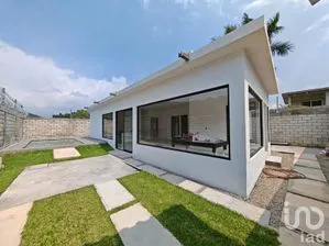 NEX-265790 - Casa en Venta, con 3 recamaras, con 2 baños, con 95 m2 de construcción en Tlayacapan Centro, CP 62540, Morelos.