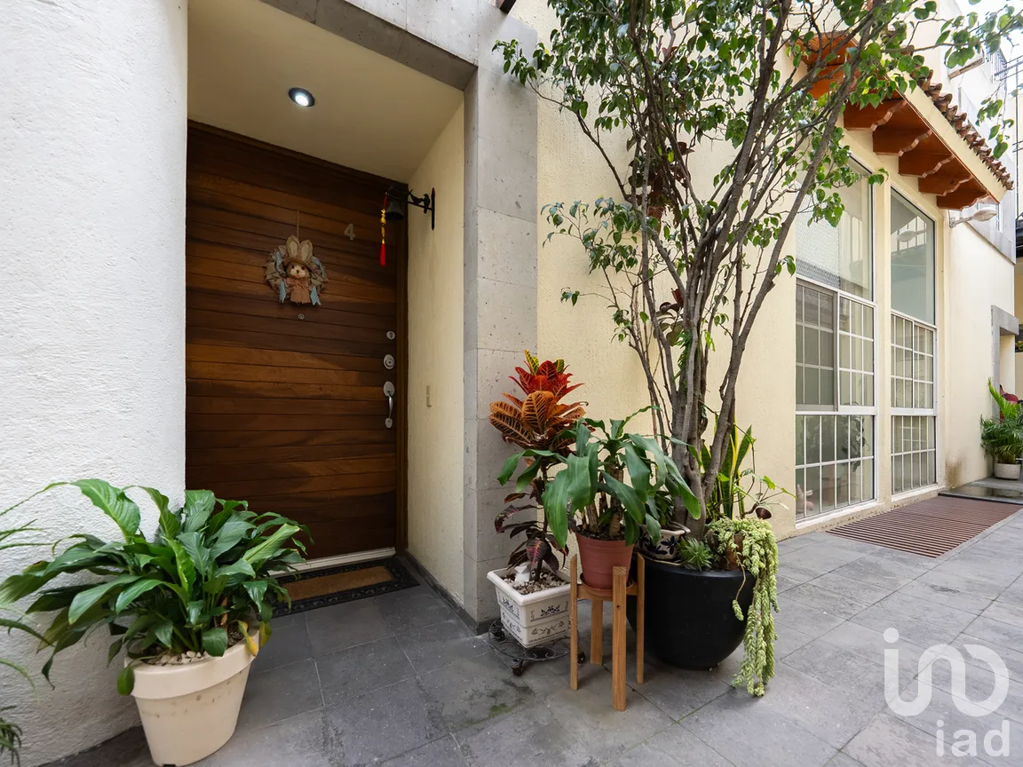Casa en Venta en Del Valle Norte, Benito Juárez, Ciudad de México | NEX-305333 | iad México | Foto 1 de 20