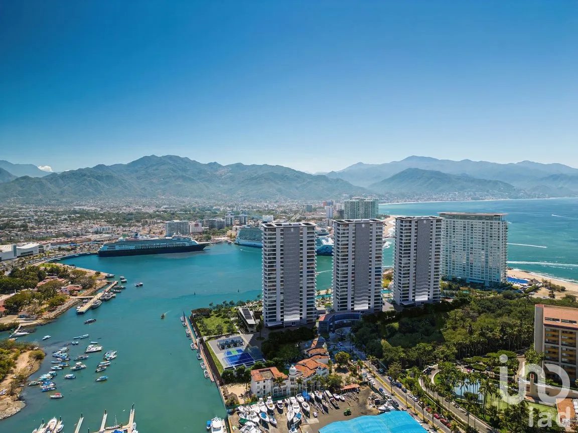 Departamento en Venta en Marina Vallarta, Puerto Vallarta, Jalisco | NEX-265698 | iad México | Foto 1 de 14