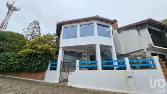 NEX-210020 - Casa en Venta, con 5 recamaras, con 4 baños, con 330 m2 de construcción en San Antonio del Mar, CP 22560, Baja California.
