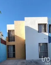 NEX-235185 - Casa en Venta, con 2 recamaras, con 1 baño, con 74 m2 de construcción en Colinas del Sur, CP 76903, Querétaro.