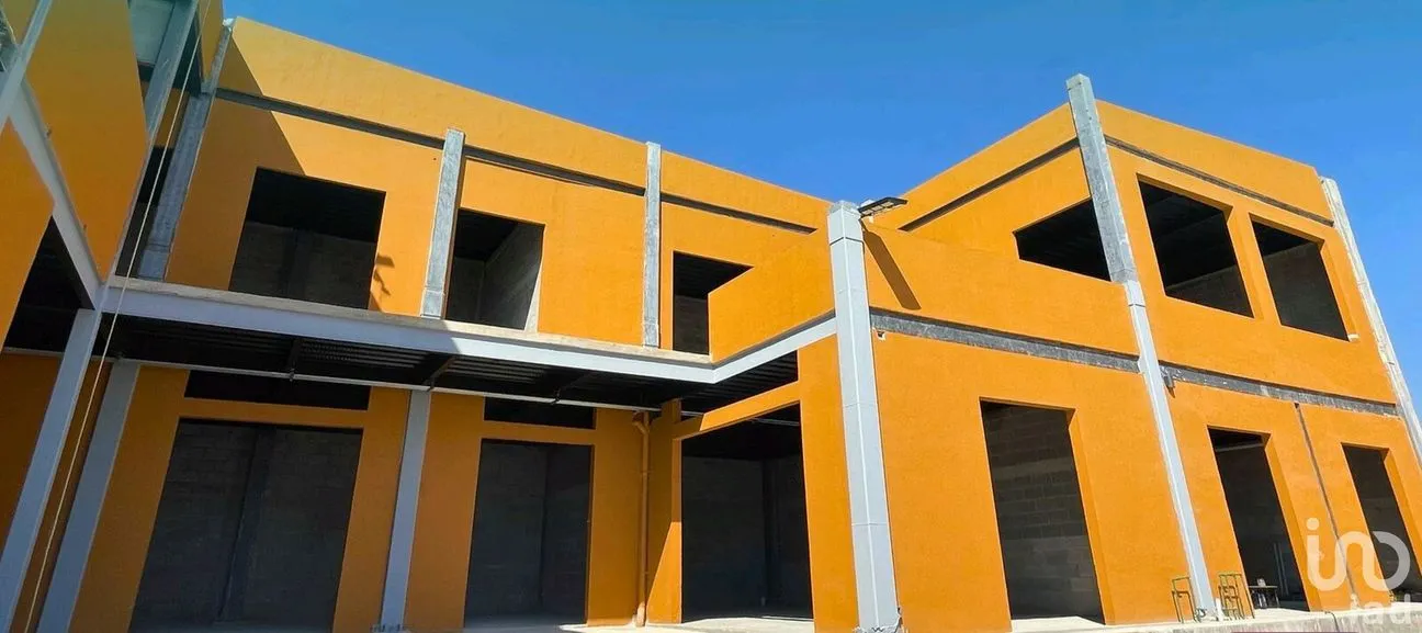 Local en Venta en Residencial El Refugio, Querétaro, Querétaro | NEX-246761 | iad México | Foto 6 de 8