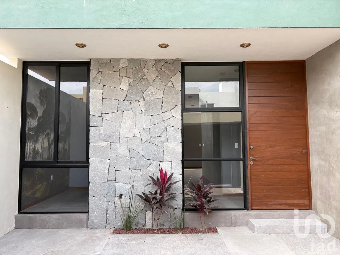 Casa en Venta en Albaterra Residencial, Colima, Colima | NEX-265040 | iad México | Foto 2 de 26