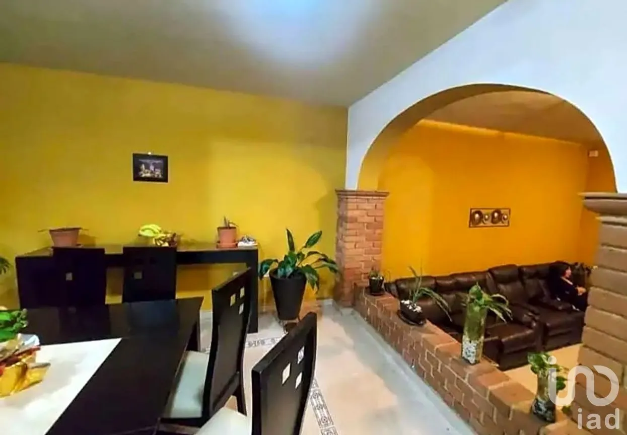 Casa en Venta en Leona Vicario, Morelia, Michoacán de Ocampo | NEX-303052 | iad México | Foto 2 de 11