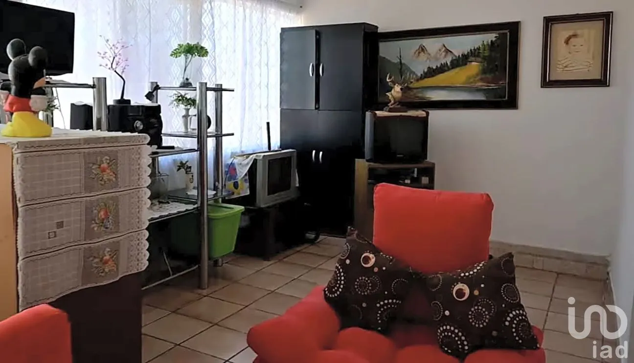 Casa en Venta en Agustín Arriaga Rivera, Morelia, Michoacán de Ocampo | NEX-303069 | iad México | Foto 3 de 13