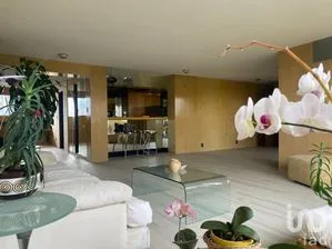 NEX-262445 - Departamento en Venta, con 3 recamaras, con 2 baños, con 260 m2 de construcción.