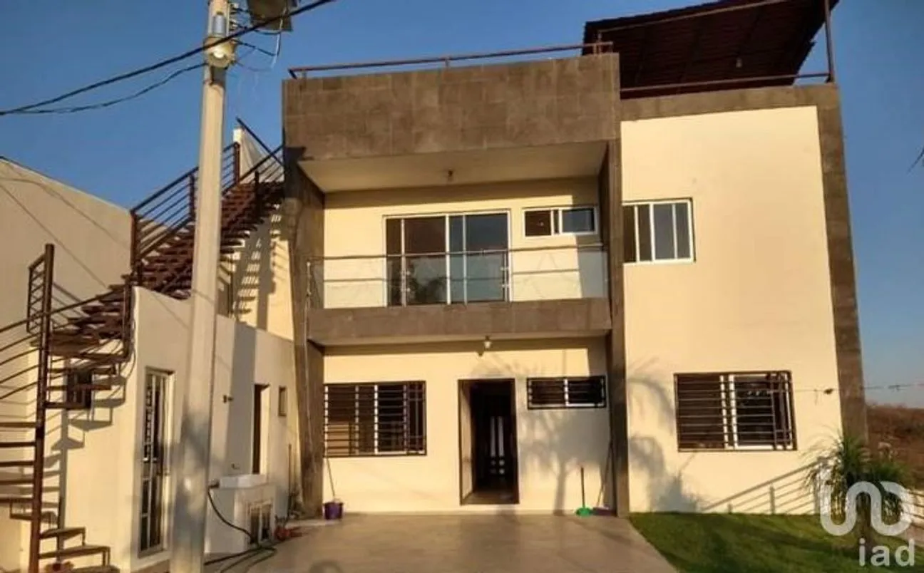 Casa en Venta en Chichco (Chisco), Tepoztlán, Morelos | NEX-240950 | iad México | Foto 1 de 16