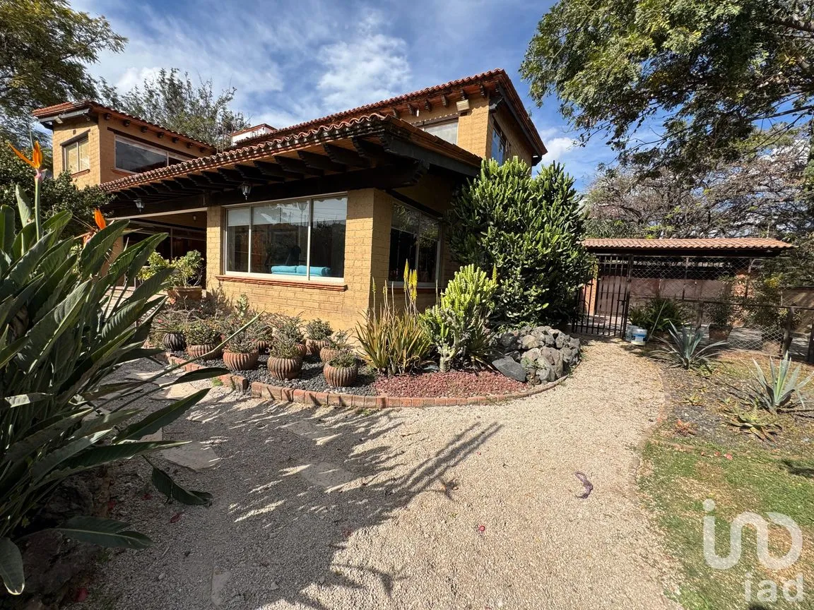 Casa en Venta en Del Rosario, Tlayacapan, Morelos | NEX-241561 | iad México | Foto 1 de 12