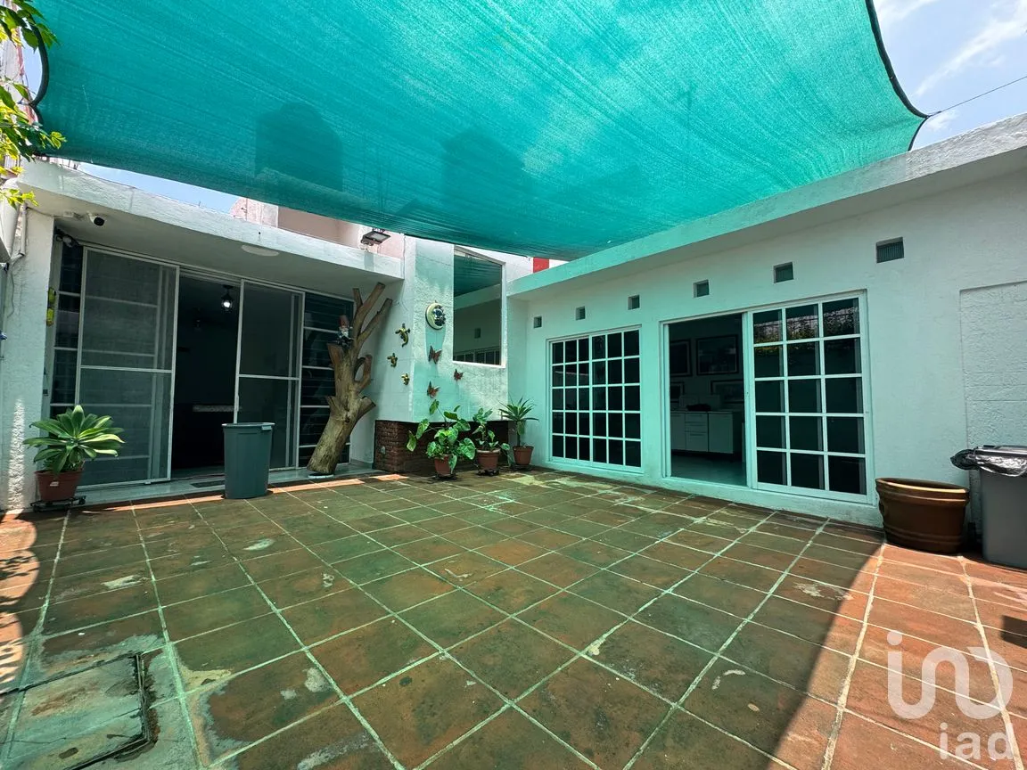 Casa en Venta en Los Tulipanes, Cuernavaca, Morelos | NEX-251355 | iad México | Foto 1 de 7