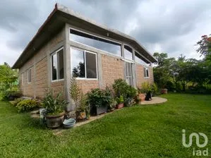 NEX-259223 - Casa en Venta, con 2 recamaras, con 2 baños, con 330 m2 de construcción en Chichco (Chisco), CP 62525, Morelos.