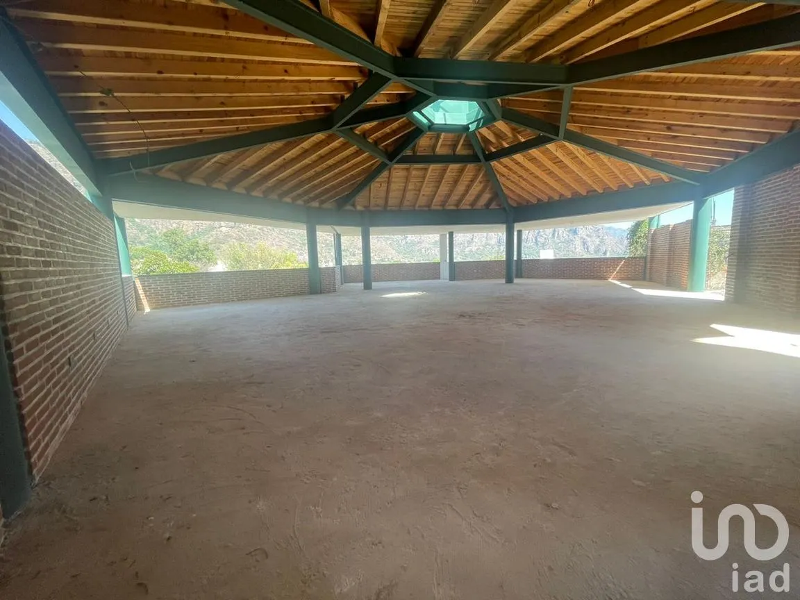 Casa en Venta en La Santísima, Tepoztlán, Morelos | NEX-260168 | iad México | Foto 2 de 10