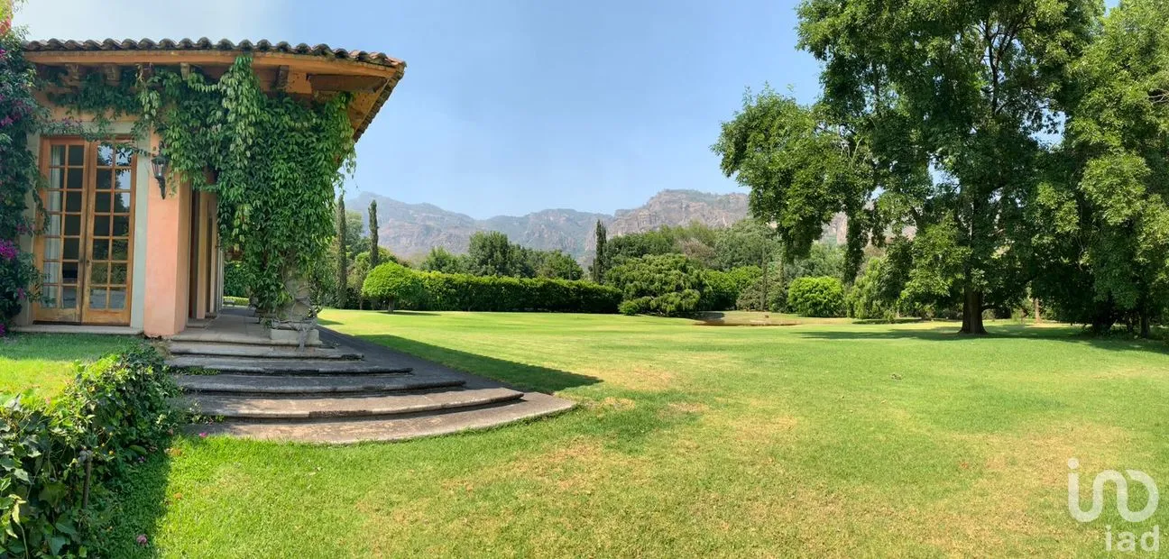 Casa en Venta en Santo Domingo, Tepoztlán, Morelos | NEX-263210 | iad México | Foto 3 de 8