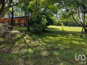 NEX-285572 - Casa en Venta, con 9 recamaras, con 9 baños, con 1165 m2 de construcción en Huilotepec, CP 62525, Morelos.