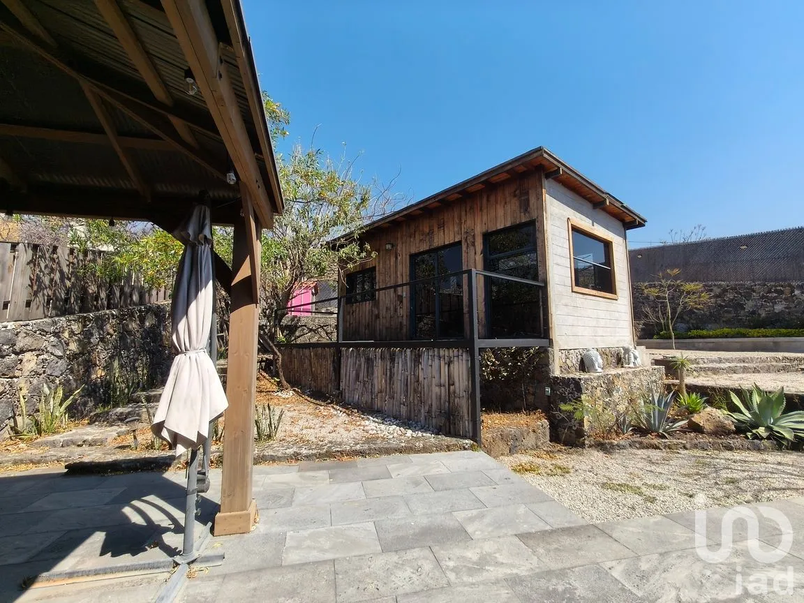 Casa en Venta en Santo Domingo Ocotitlán, Tepoztlán, Morelos | NEX-290808 | iad México | Foto 2 de 10