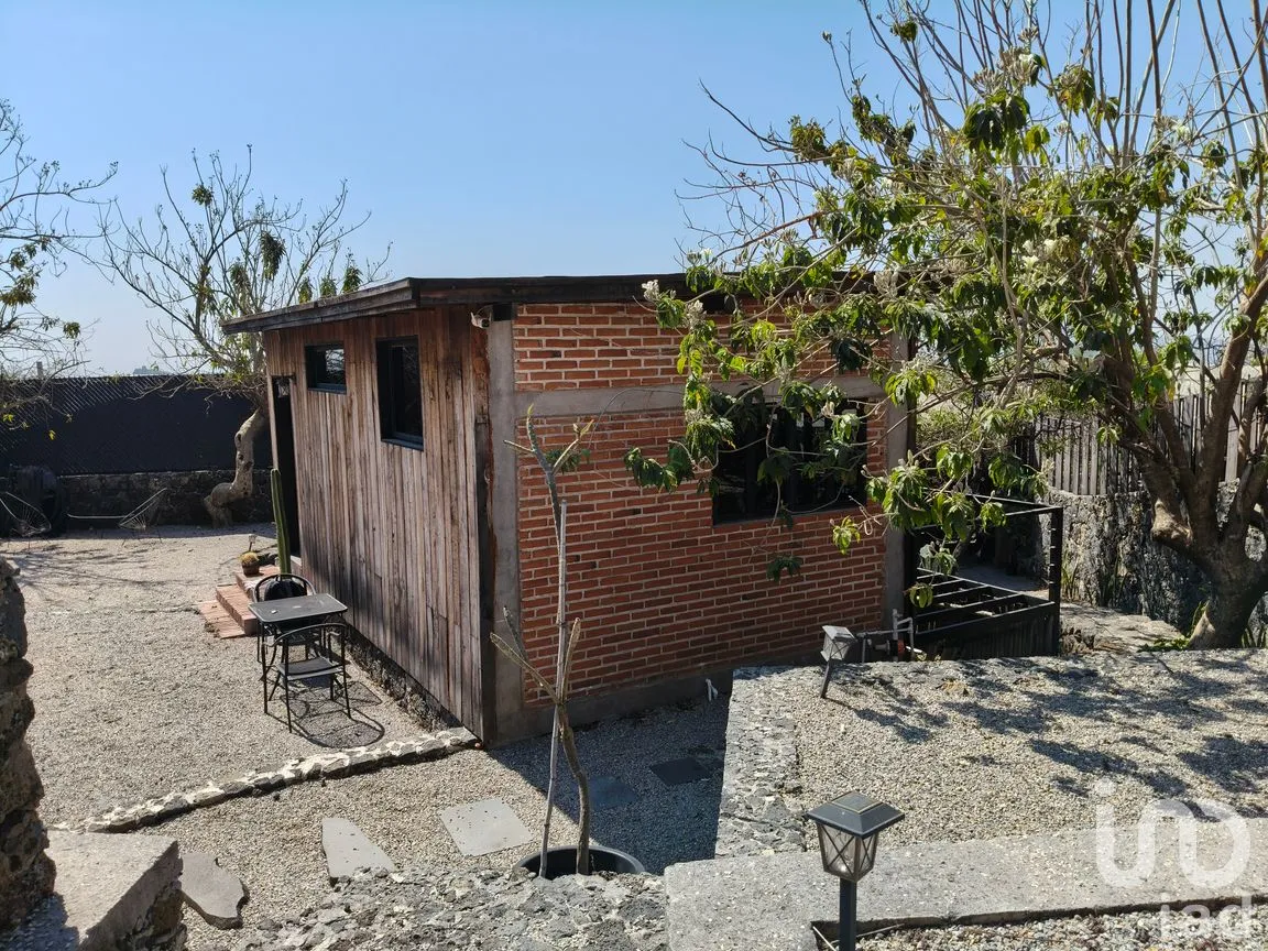 Casa en Venta en Santo Domingo Ocotitlán, Tepoztlán, Morelos | NEX-290808 | iad México | Foto 6 de 10