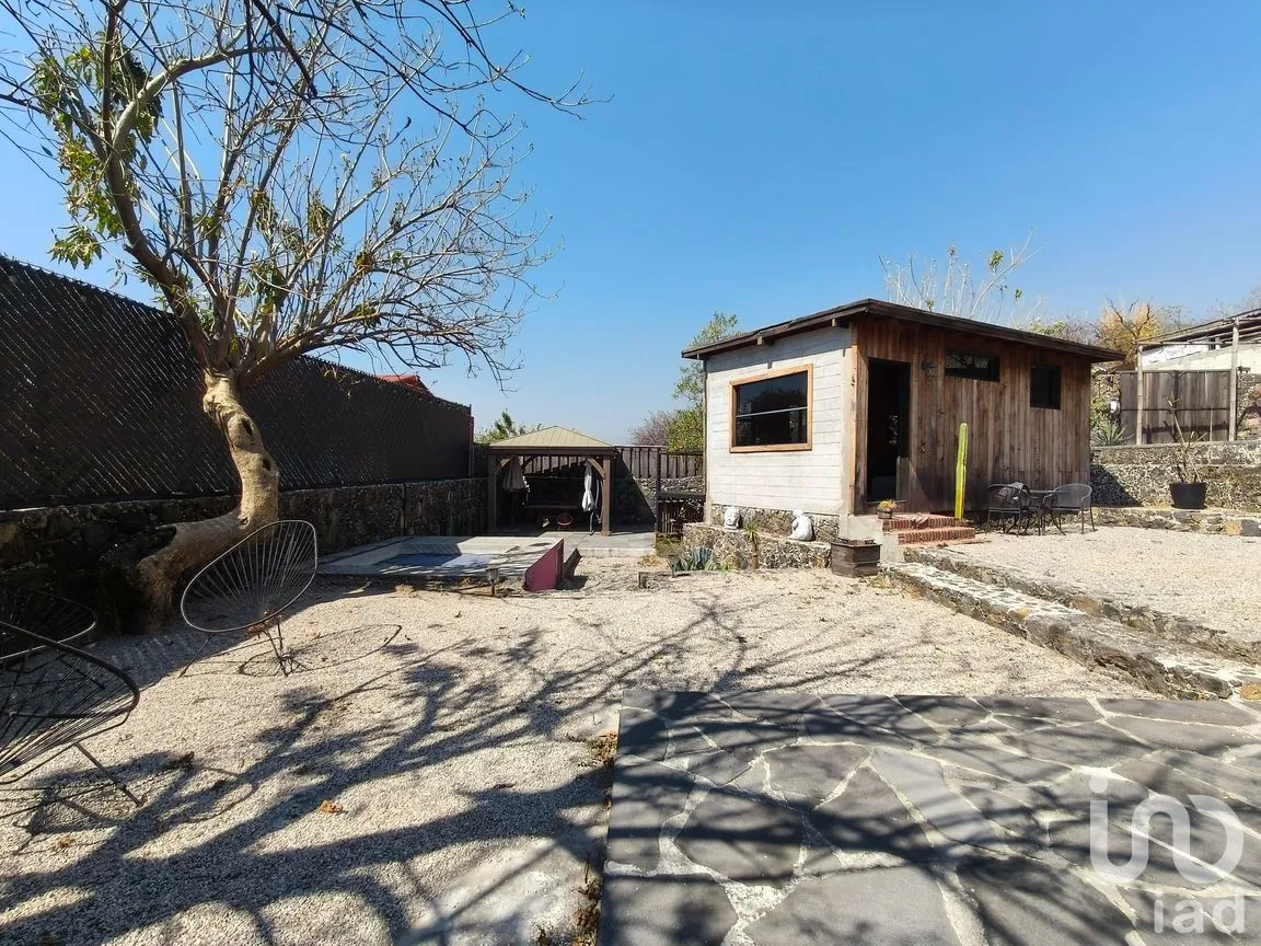 Casa en Venta en Santo Domingo Ocotitlán, Tepoztlán, Morelos | NEX-290808 | iad México | Foto 1 de 10