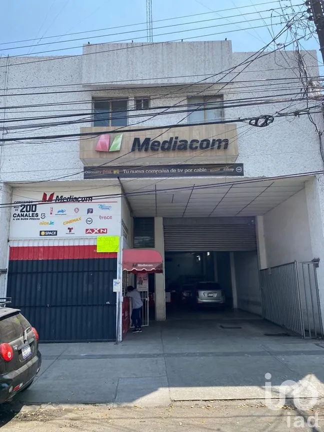 Oficina en Venta en Residencial Arboledas, Celaya, Guanajuato | NEX-206920 | iad México | Foto 1 de 17