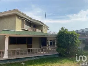 NEX-238998 - Casa en Venta, con 4 recamaras, con 6 baños, con 600 m2 de construcción en Las Arboledas, CP 38060, Guanajuato.