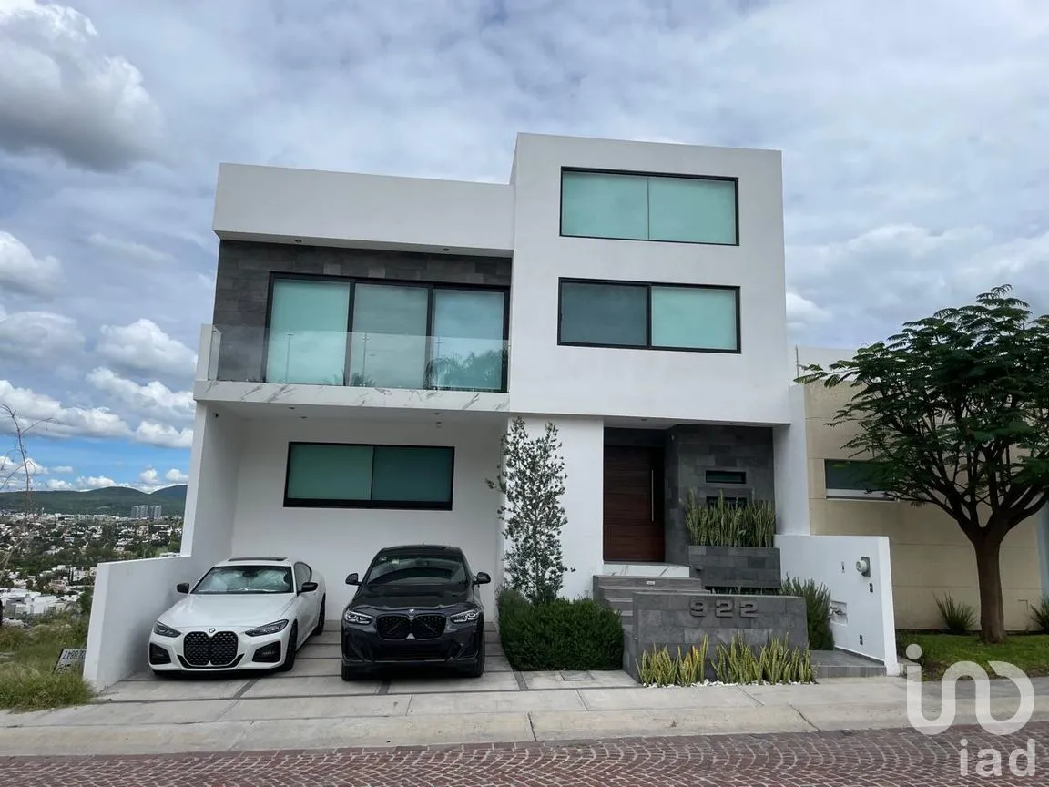 Casa en Venta en Cumbres del Lago, Querétaro, Querétaro | NEX-295705 | iad México | Foto 1 de 53