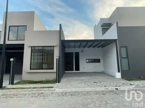NEX-247293 - Casa en Venta, con 2 recamaras, con 2 baños, con 132 m2 de construcción en Campestre Haras, CP 72989, Puebla.