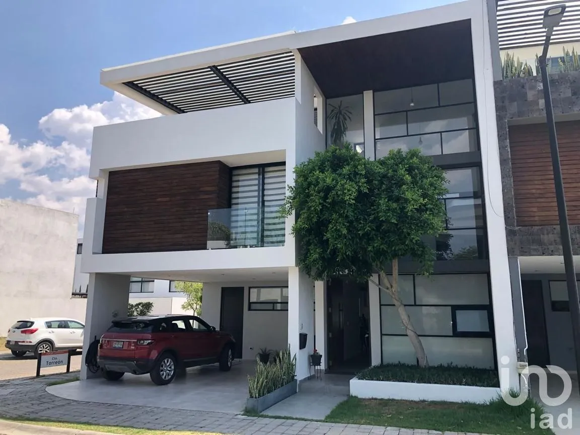 Casa en Venta en Lomas de Angelópolis II, San Andrés Cholula, Puebla | NEX-250017 | iad México | Foto 1 de 10