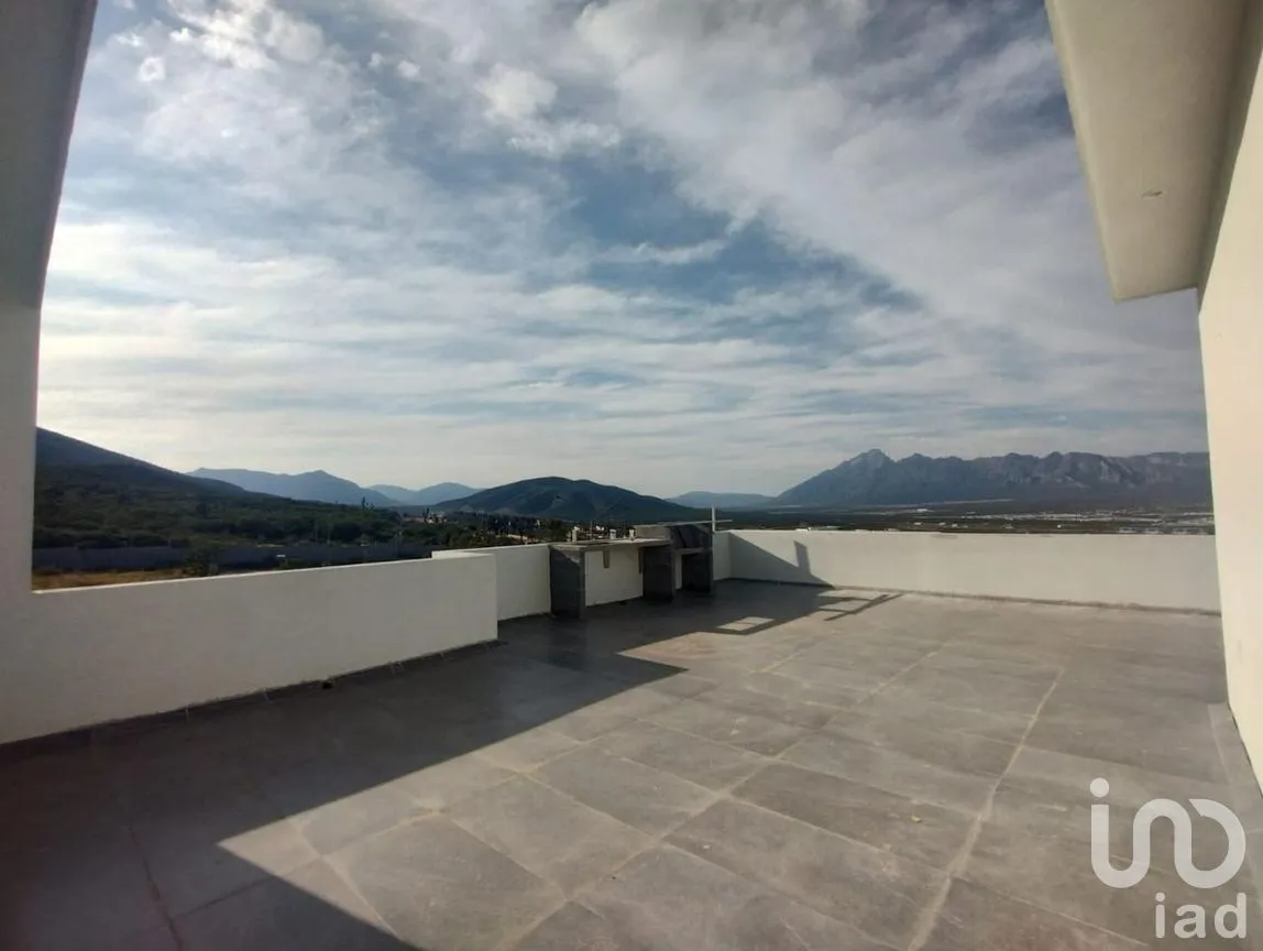 Casa en Venta en Solana Residencial, García, Nuevo León | NEX-254244 | iad México | Foto 2 de 6