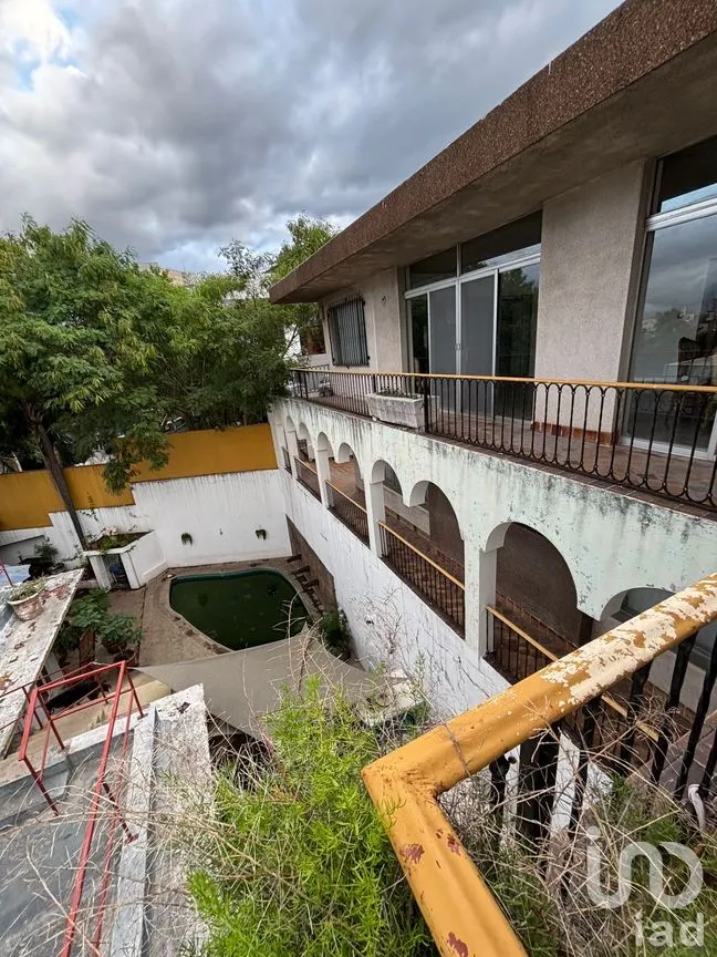 Casa en Venta en Vista Hermosa, Monterrey, Nuevo León | NEX-259974 | iad México | Foto 2 de 10