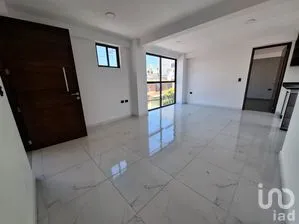 NEX-258300 - Departamento en Venta, con 2 recamaras, con 2 baños, con 108 m2 de construcción.