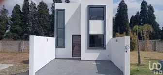 NEX-291779 - Casa en Venta, con 3 recamaras, con 3 baños, con 146 m2 de construcción.