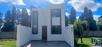 NEX-291779 - Casa en Venta, con 3 recamaras, con 3 baños, con 146 m2 de construcción.