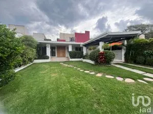 NEX-214126 - Casa en Renta, con 3 recamaras, con 2 baños, con 155 m2 de construcción en Bellavista, CP 62140, Morelos.