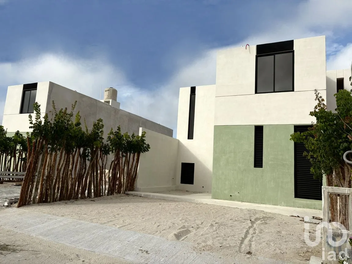 Casa en Venta en Chicxulub Puerto, Progreso, Yucatán | NEX-246991 | iad México | Foto 1 de 12
