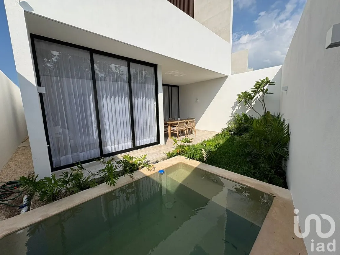 Casa en Venta en Temozón Norte, Mérida, Yucatán | NEX-259786 | iad México | Foto 1 de 13
