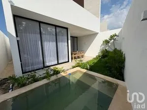 NEX-259786 - Casa en Venta, con 3 recamaras, con 3 baños, con 179 m2 de construcción.