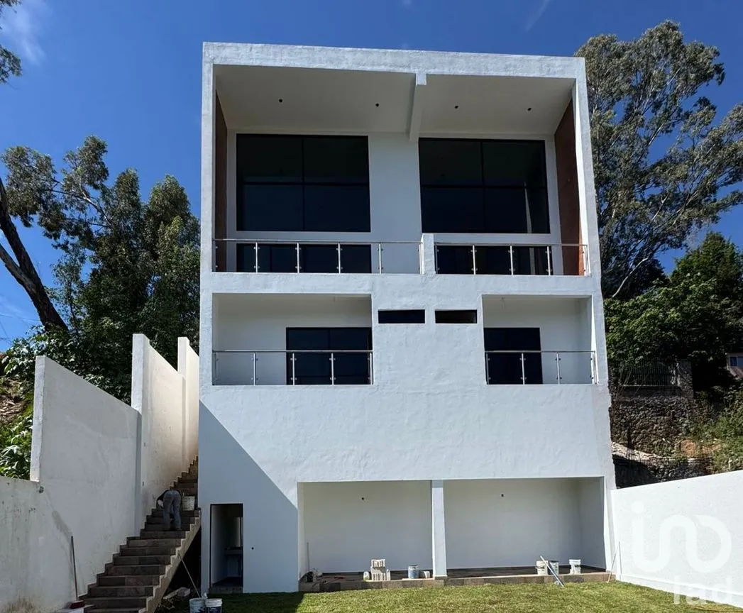 Casa en Venta en Lomas de Tetela, Cuernavaca, Morelos | NEX-263825 | iad México | Foto 2 de 15