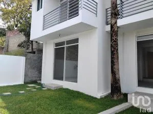 NEX-283976 - Casa en Venta, con 2 recamaras, con 2 baños, con 110 m2 de construcción.