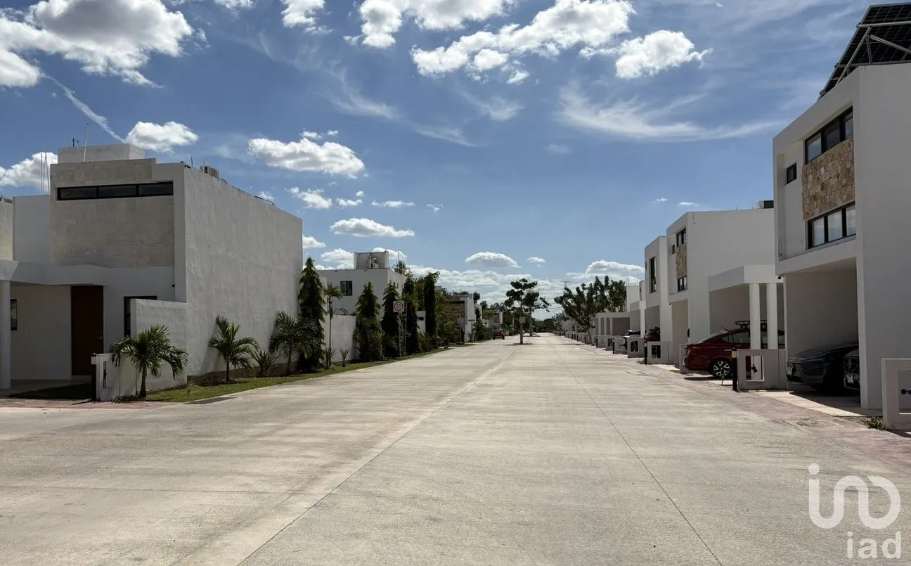 Casa en Venta en Vega del Mayab, Conkal, Yucatán | NEX-285856 | iad México | Foto 3 de 13