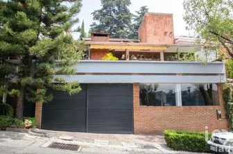 NEX-245987 - Casa en Renta, con 5 recamaras, con 4 baños, con 350 m2 de construcción en Bosques de la Herradura, CP 52783, México.