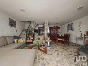 NEX-248964 - Casa en Venta, con 3 recamaras, con 2 baños, con 199 m2 de construcción en Juventino Rosas, CP 08700, Ciudad de México.