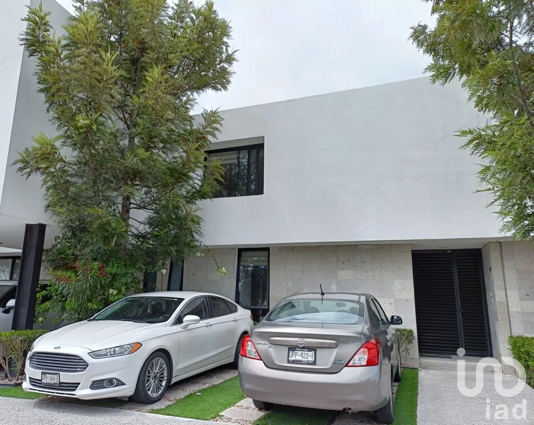 Casa en Venta en Residencial el Refugio, Querétaro, Querétaro | NEX-260901 | iad México | Foto 3 de 28