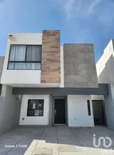 NEX-248990 - Casa en Renta, con 3 recamaras, con 2 baños, con 141 m2 de construcción en Versalles Privada París, CP 32575, Chihuahua.