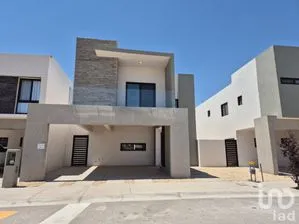 NEX-251088 - Casa en Venta, con 3 recamaras, con 2 baños, con 224 m2 de construcción en Waterfill Río Bravo, CP 32553, Chihuahua.