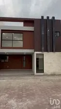 NEX-221429 - Casa en Venta, con 4 recamaras, con 3 baños, con 165 m2 de construcción.