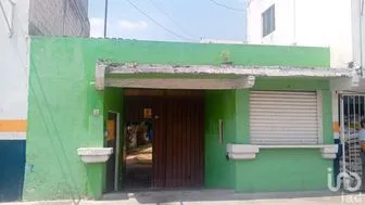 NEX-250908 - Casa en Venta, con 3 recamaras, con 1 baño, con 170 m2 de construcción.