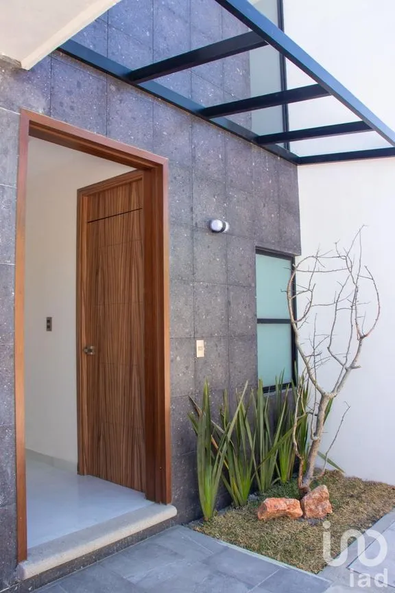 Casa en Venta en San Bernardino Tlaxcalancingo, San Andrés Cholula, Puebla | NEX-253693 | iad México | Foto 1 de 15